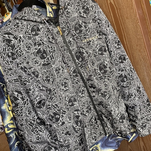 Rare Versace Medusa everywhere hooded jacket / windbreaker